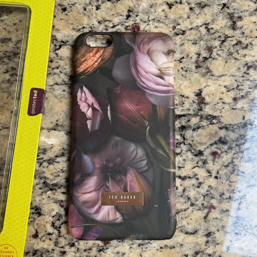 Ted Baker Iphone 6 Plus case